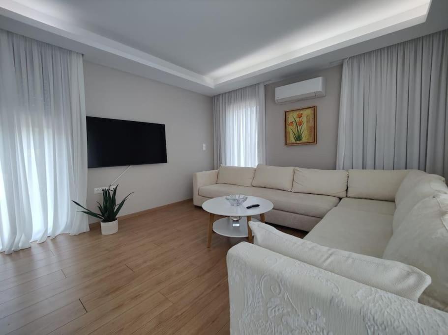 Apartment Peaceful Maisonette Near Rafina Pikermion
