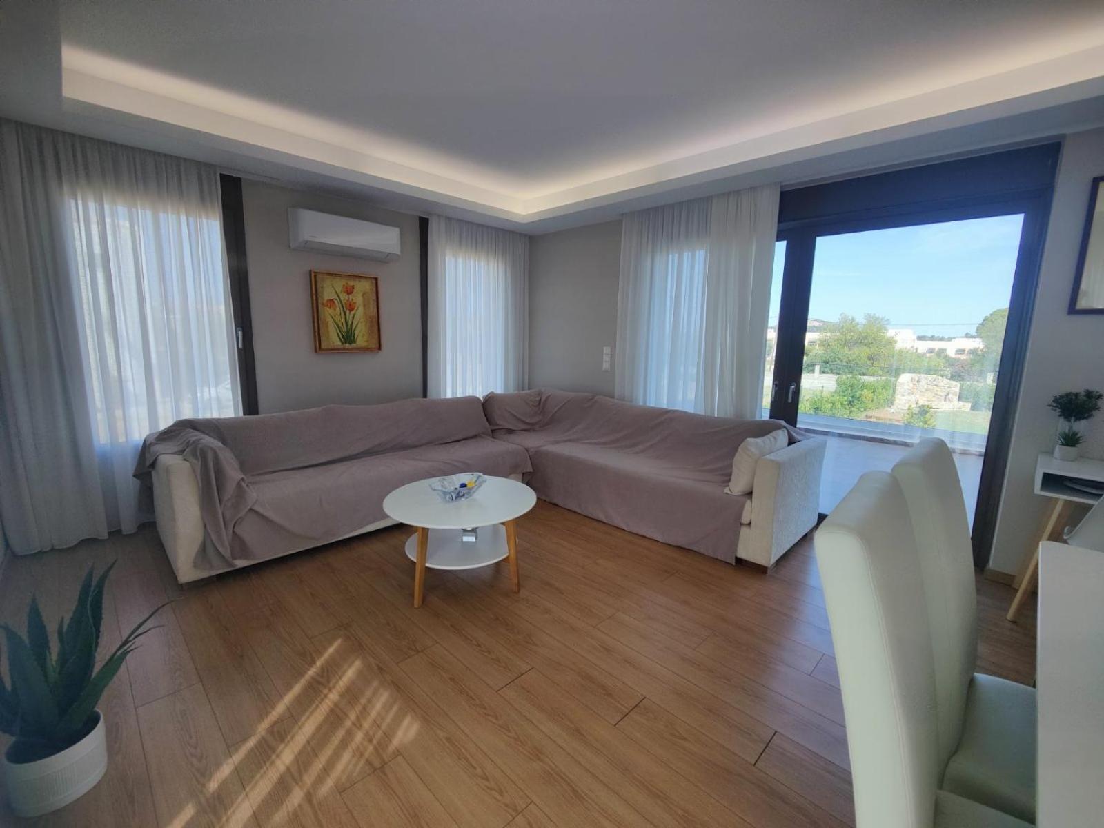 Peaceful Maisonette Near Rafina